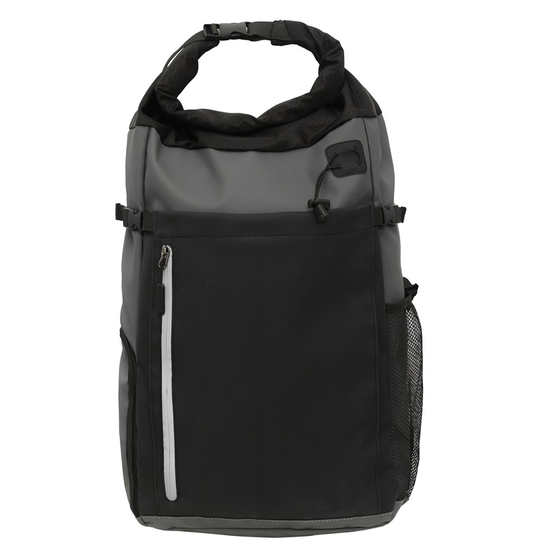 casual fashion badminton bag sports backpack men's independent shoe warehouse large capacity travel out backpack with logo Application Scenario