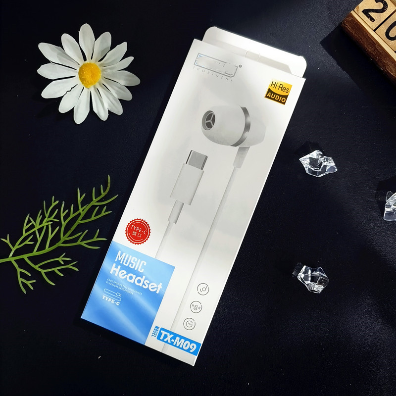 in-ear flat head flat mouth 3.5 round hole music headset wire control headset with microphone Specification drawing