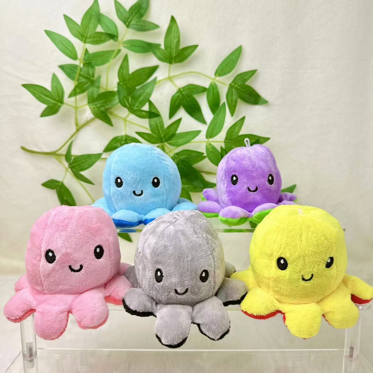 Creative and cute flip double-sided big octopus keychain plush pendant, plush toy bag, small pendant detail image 5