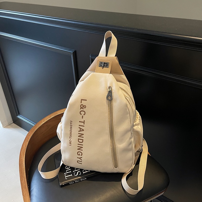 multi-functional portable backpack trendy chest bag one-shoulder crossboby bag women's multi-compartment casual large capacity bag Application Scenario
