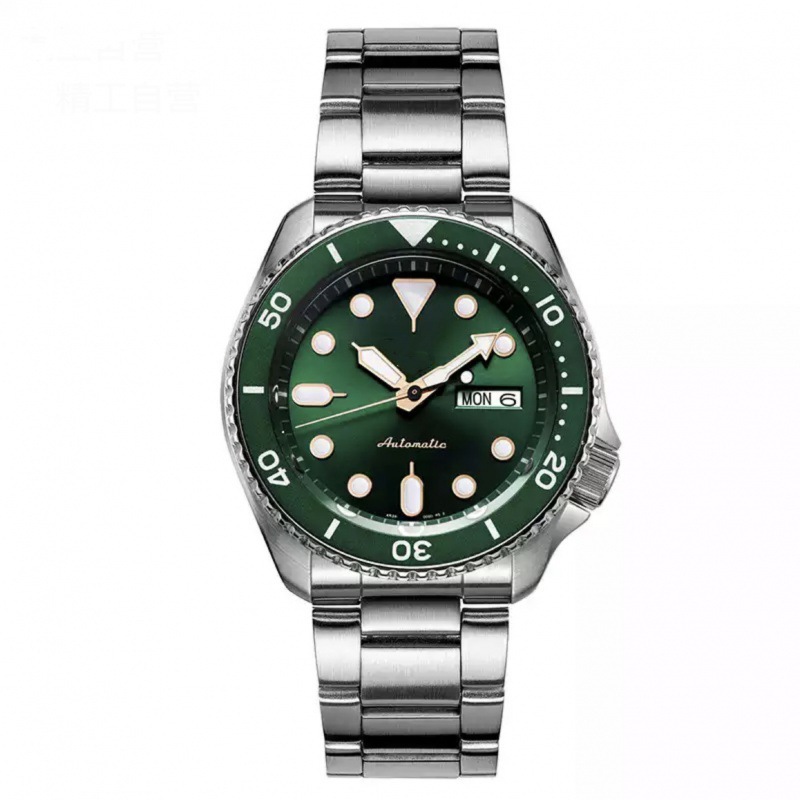 2024 round ordinary casual spiral watch crown single folding buckle business casual quartz men's pointer watch Application Scenario
