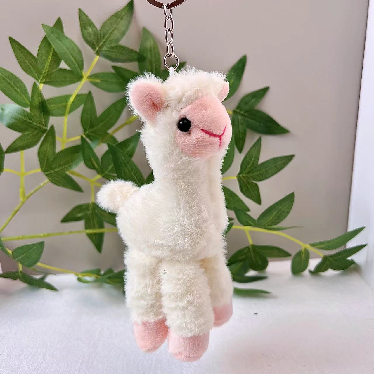 Cross-border customized cute and popular alpaca pendants, plush toys, figurines, mini keychains, cartoon schoolbags detail image 5