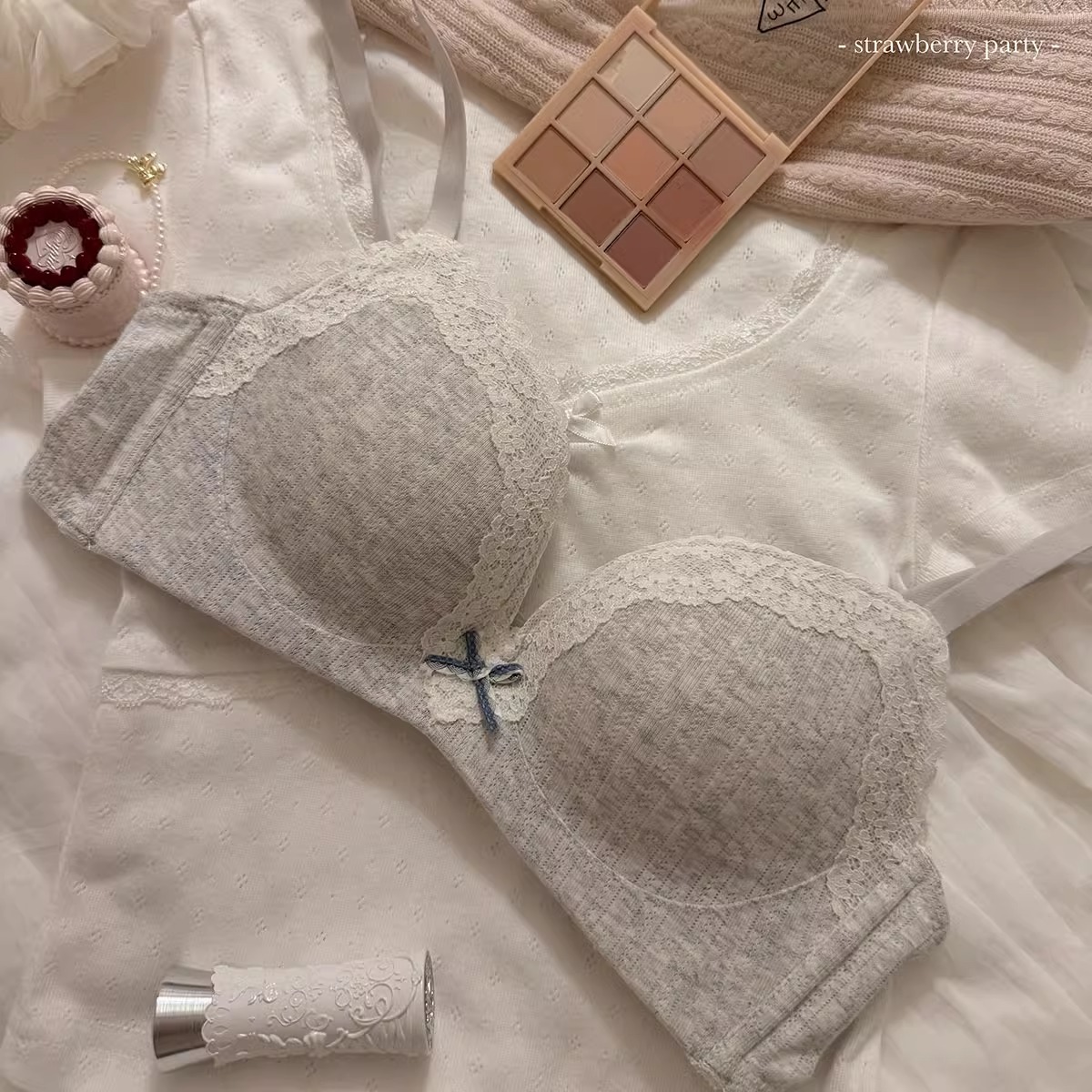 sweet fresh floral underwear women's small chest push up no wire accessory breast push up comfortable lace edge seamless bra Item Picture