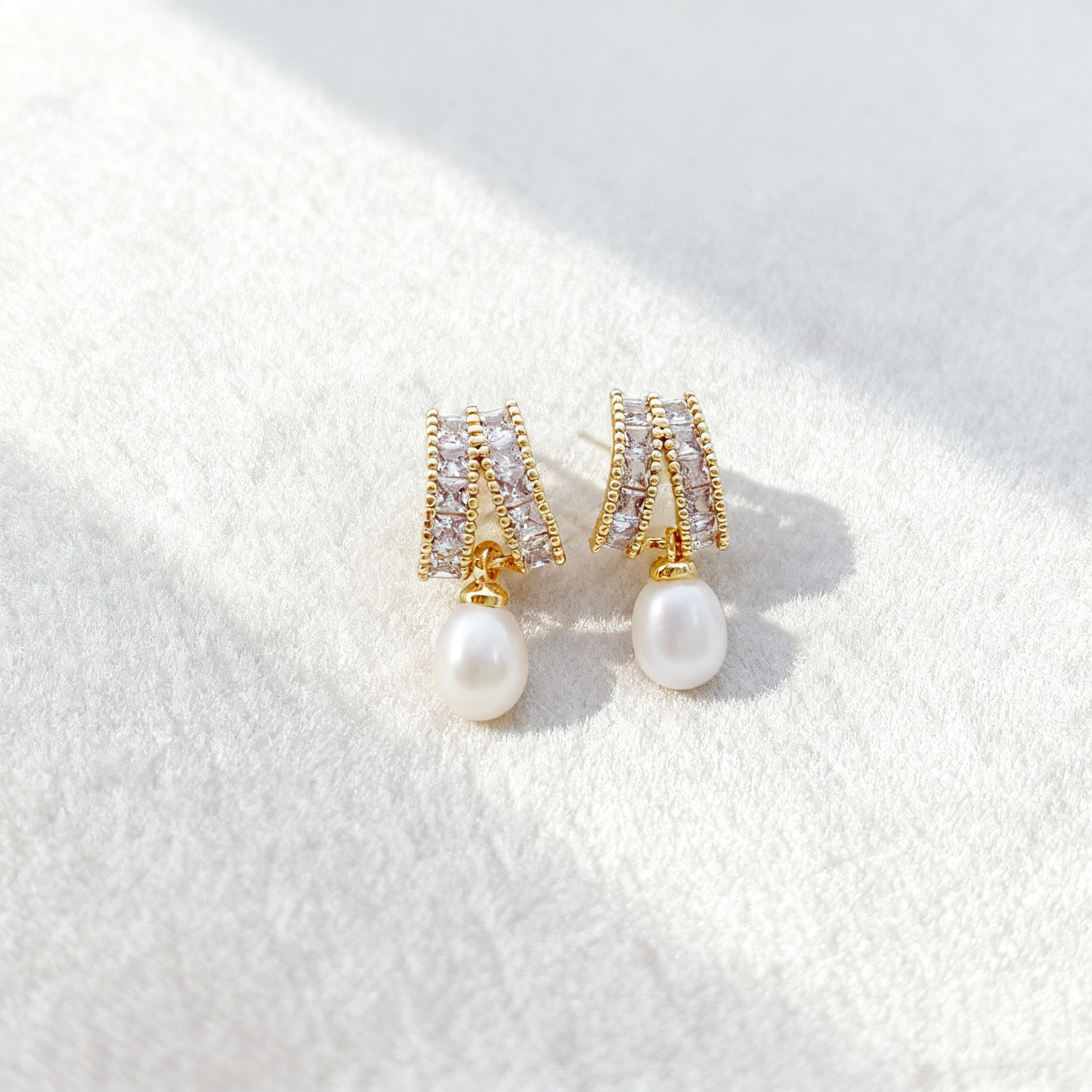Long and elegant earrings, ear thread, silver stud earrings, women's fashionable earrings, women's accessories, women's long and fashionable stud earrings, women's long and elegant