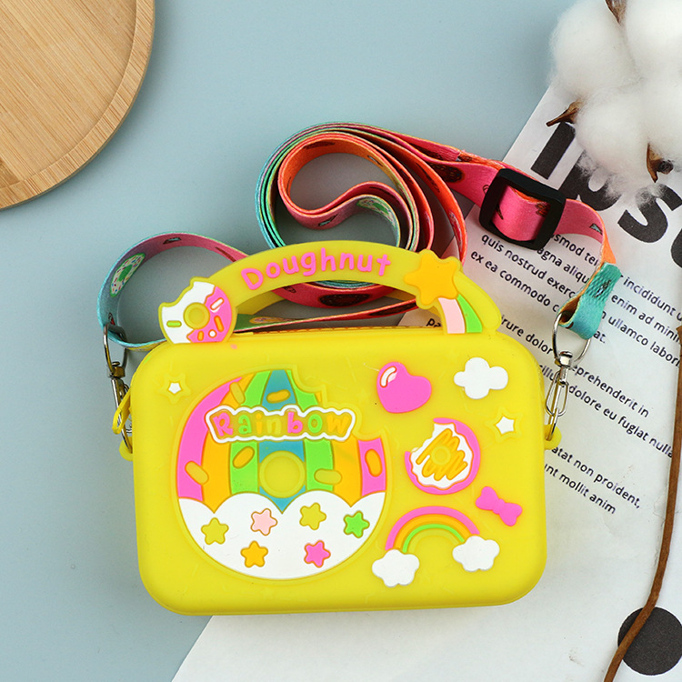 cartoon tote kid's messenger bag cute mini bag women's high sense silicone coin purse storage earphone bag Specification drawing