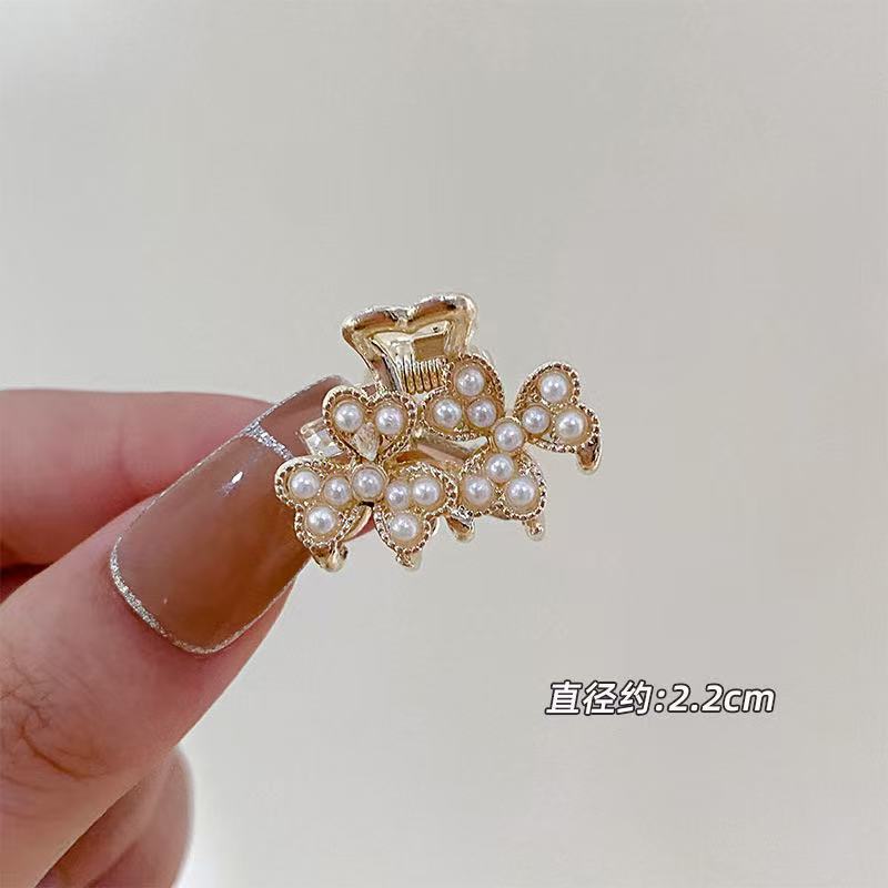 fashion pearl loose clip grip temperament entry lux hairpin korean style sweet all-matching barrettes high sense accessories for each season Application Scenario