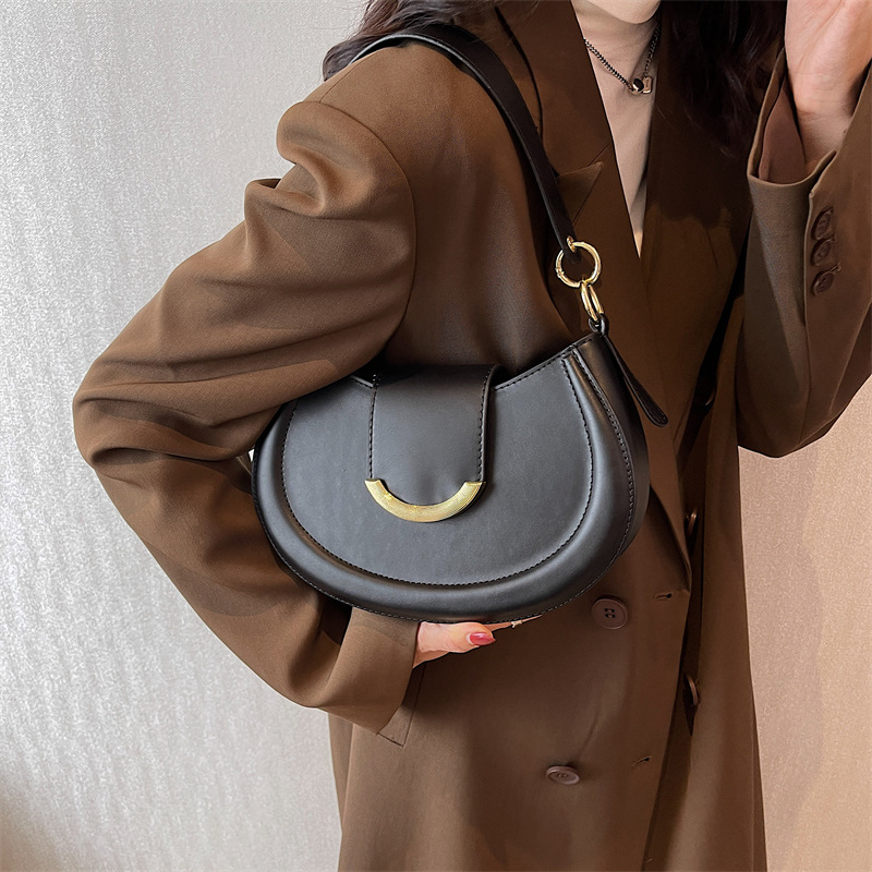 fashionable korean style niche underarm bag 2025 new simple hand shoulder bag all-matching graceful crossbody commuter ladies Specification drawing