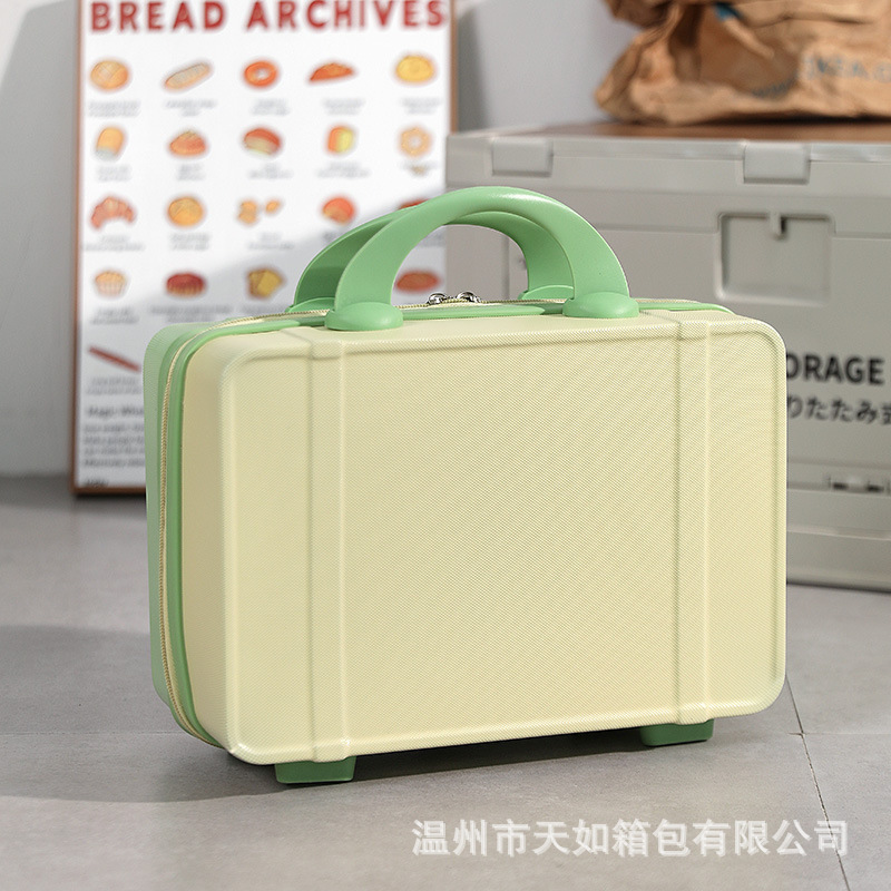 xiaoqing new high-looking retro suitcase red hand gift 14-inch cosmetic case gift box cosmetic case customization details Picture