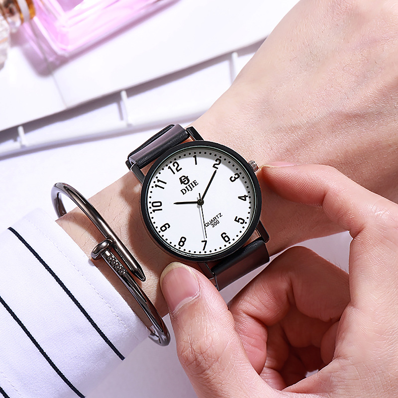men's and women's junior high school student civil servant high school entrance examination quartz watch simple niche ins luminous watch full figure