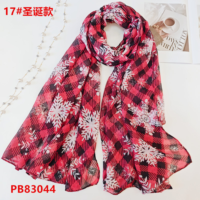 european and american christmas red and green snowman printing bali yarn scarf mid-length sunscreen beach towel wholesale pattern scarf Item Picture
