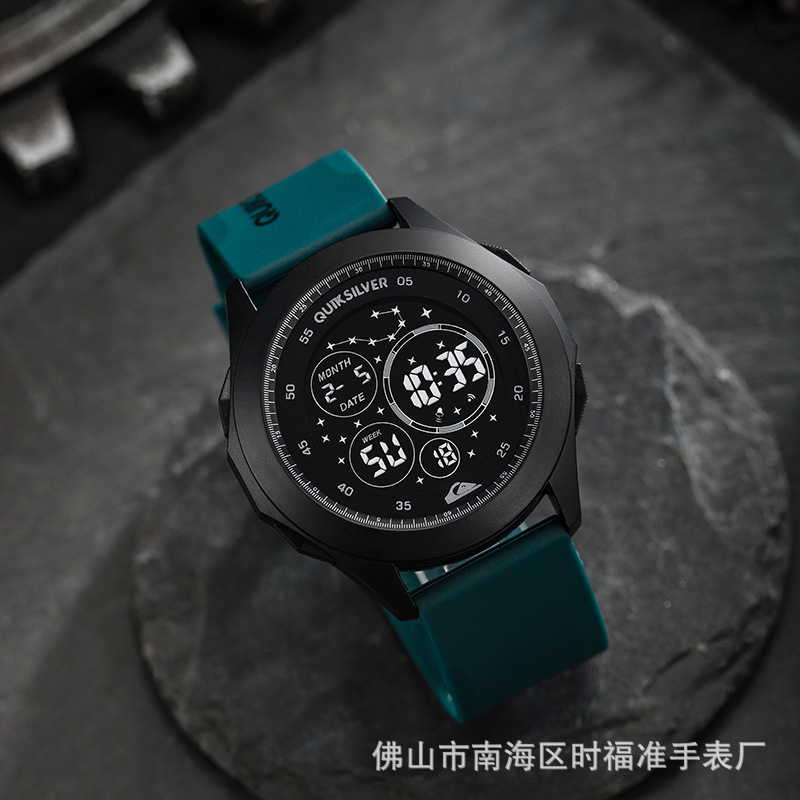 fashion men's outdoor electronic sports watch multi-function cold light digital round led electronic watch for teenagers Application Scenario