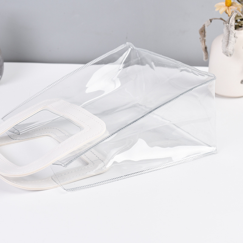 spot pvc handbag wholesale gift candy gift bag plastic high-grade gift transparent packaging bag ins Application Scenario