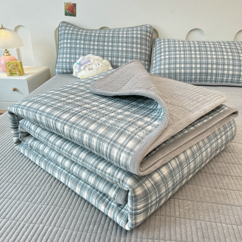 class a pure cotton bed cover three-piece set autumn and winter thickened milk fiber non-slip bed sheet all cotton quilted bed mat cushion details Picture