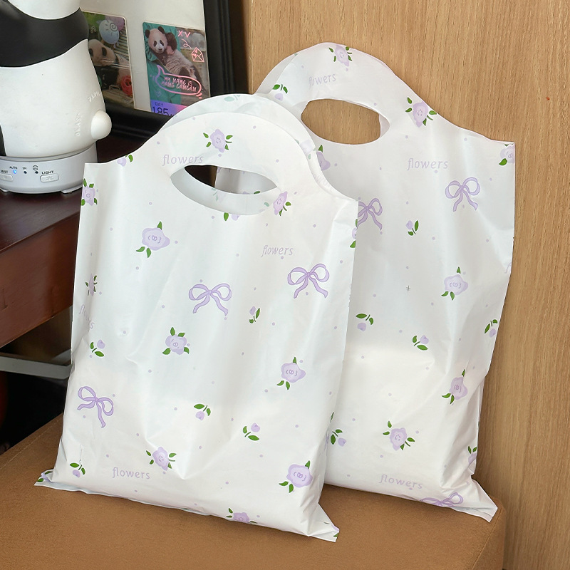 exquisite small gift bag cute cartoon bag clothing store handbag underwear children's clothing bag plastic bag y73 Application Scenario