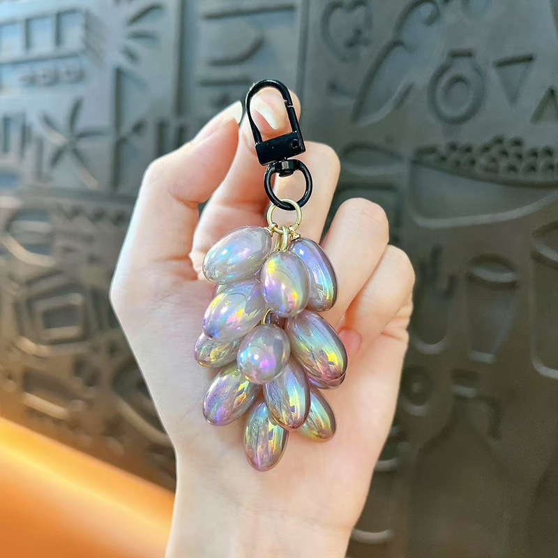 creative crystal grape keychain women's exquisite lovely bag pendant car key chain crane machines small gift wholesale details Picture