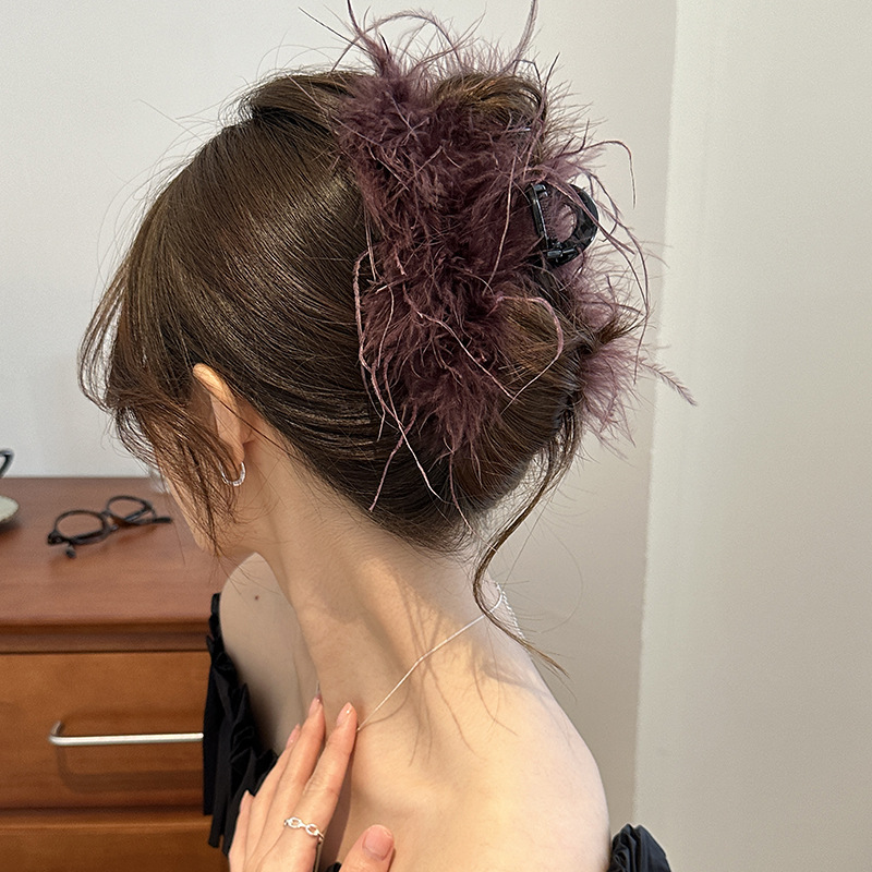 autumn and winter new super fairy feather grip large hair volume multi-head updo shark clip pure desire style hairpin headdress Specification drawing