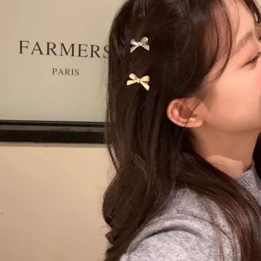 exquisite flower pearl small size side clip hairpin women's side clip bang clip broken hair mori style sweet new duckbill clip Application Scenario