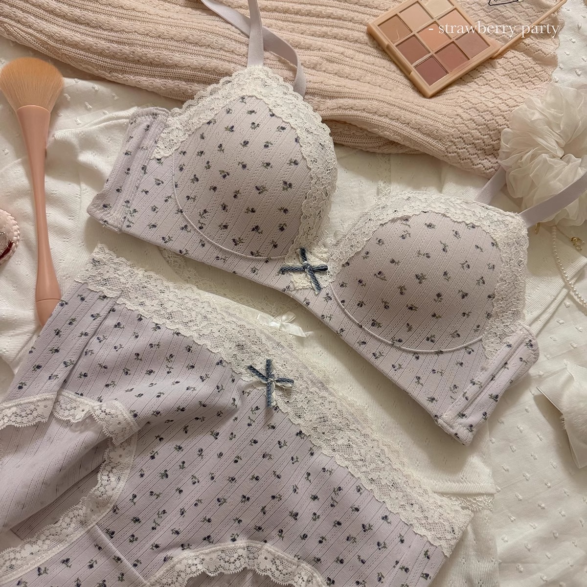sweet fresh floral underwear women's small chest push up no wire accessory breast push up comfortable lace edge seamless bra full figure