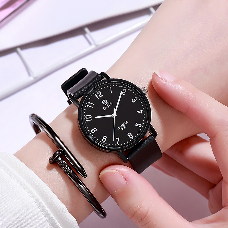 men's and women's junior high school student civil servant high school entrance examination quartz watch simple niche ins luminous watch Application Scenario