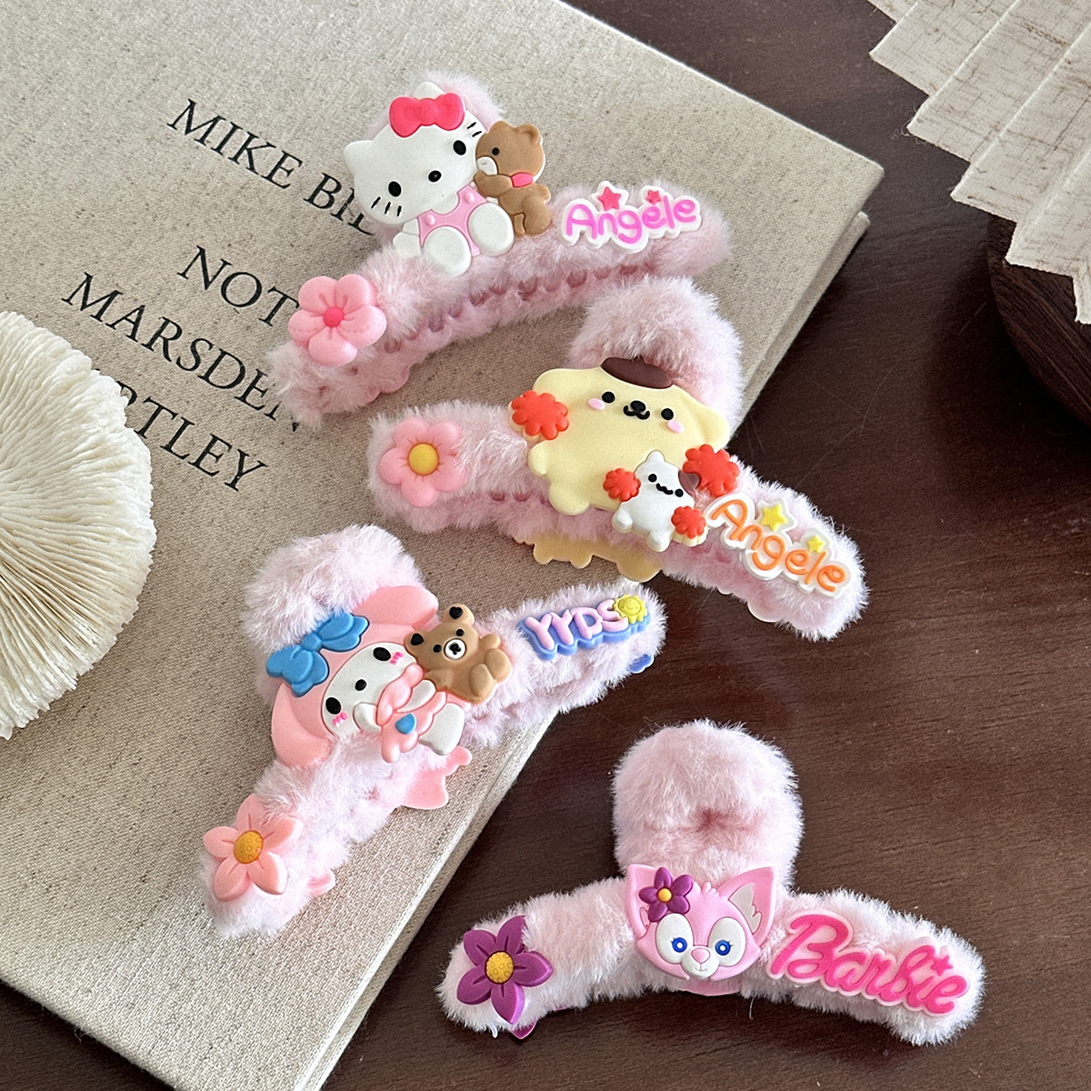 cartoon sanrio hair accessories plush grip cute hairpin hairpin female back head updo shark clip large hair claw Specification drawing