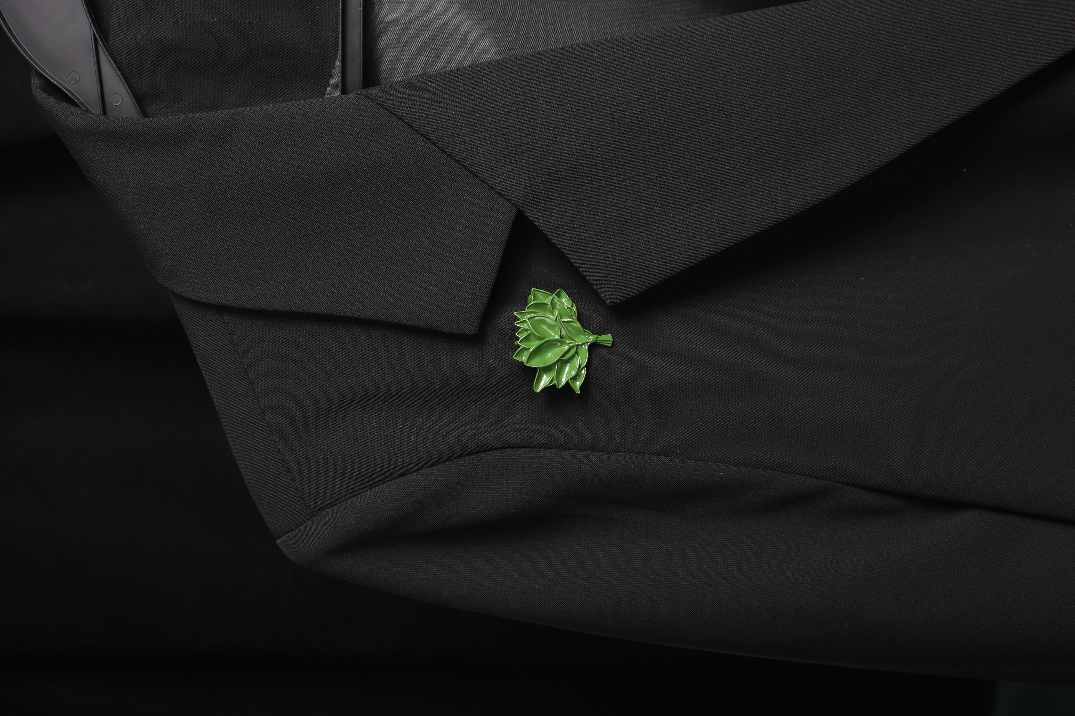 胸针/布艺胸针/旋转雪花胸针/徽章/毛主席头像徽章细节图