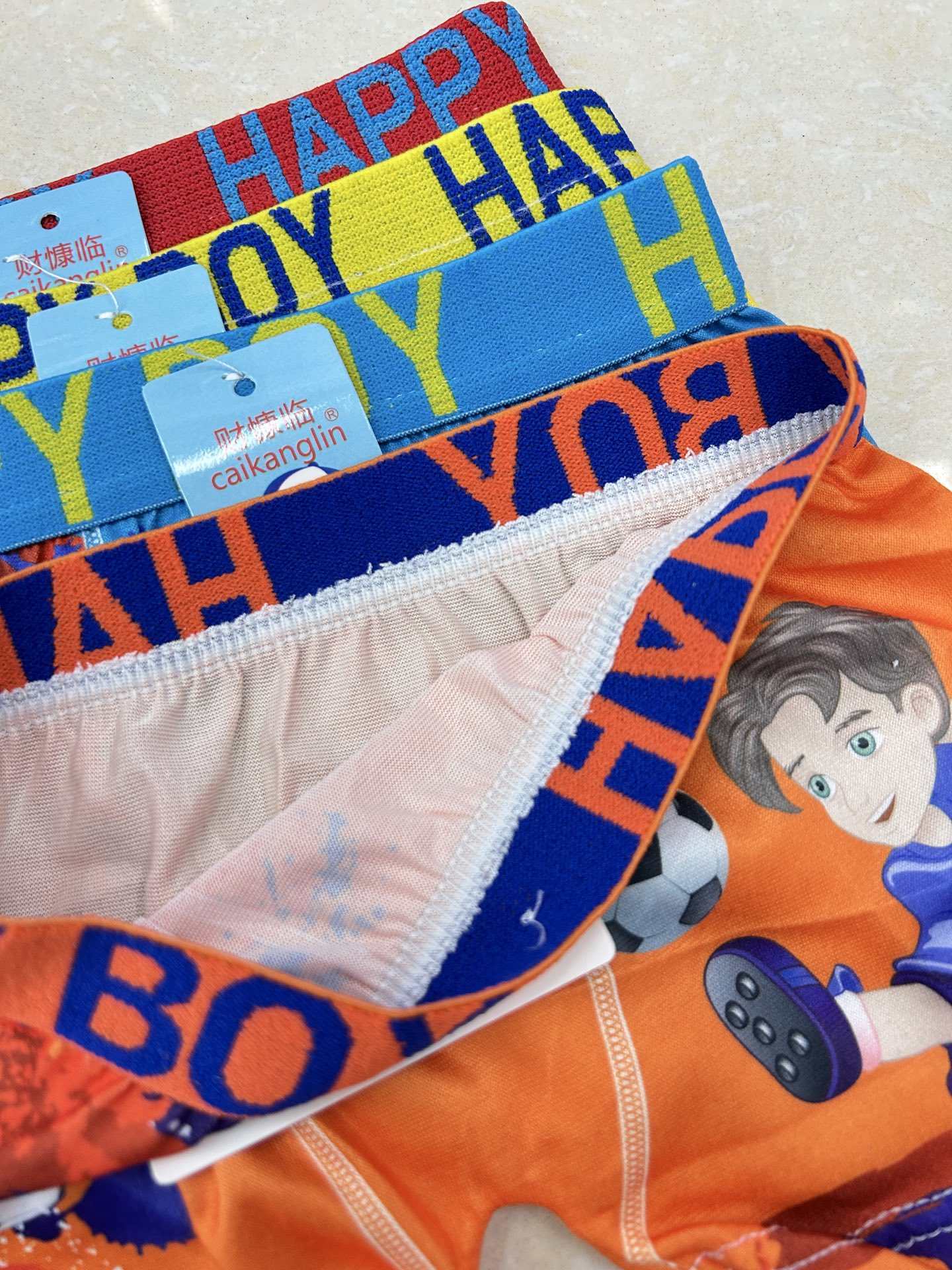Export of South American children's milk silk underwear, boys' boxer shorts, football babies, cartoon football, boys' and children's underwear Specification drawing