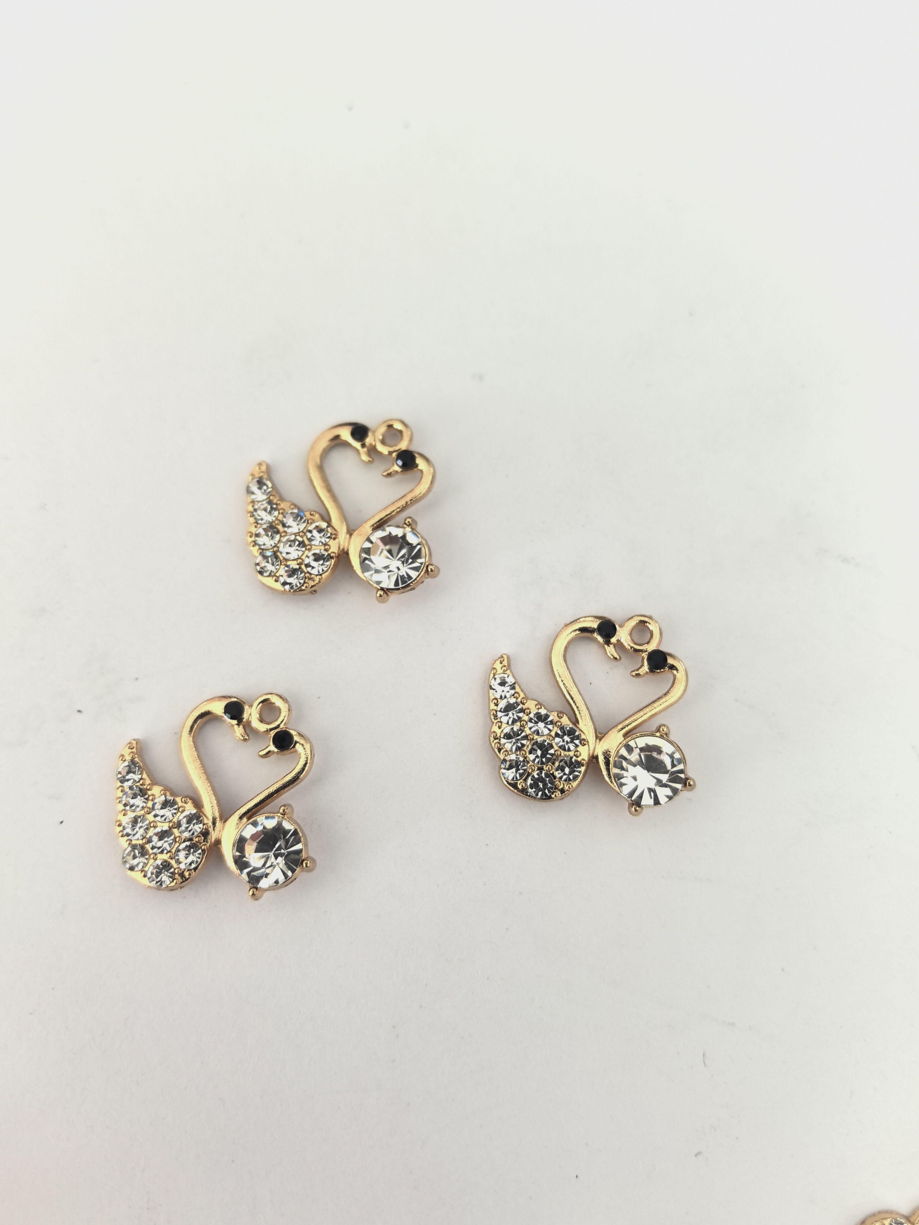 跨境热销爱心天鹅耳环吊坠书单吊环饰品挂件DIY项链手链配件批发 详情图2