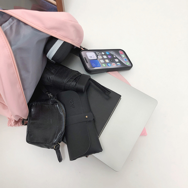 weiyupai backpack large capacity high school student simple all-match ins university style computer backpack student schoolbag Application Scenario