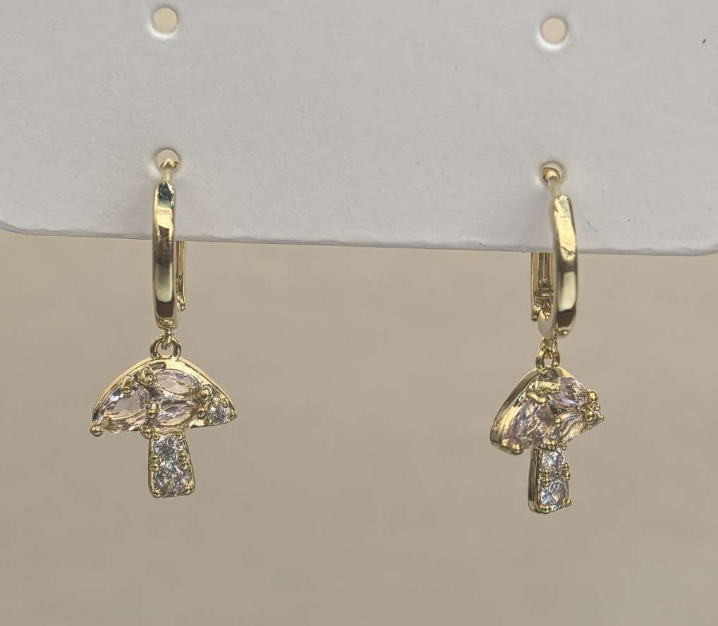 小蘑菇时尚珍珠耳钉耳饰女气质简约耳钉爆闪耳针耳饰品百搭耳饰品潮流款饰品