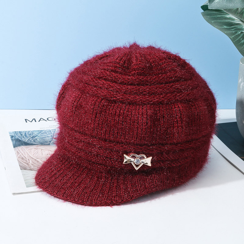 hat for the elderly women's autumn and winter knitting casual mom's cap middle-aged and elderly thickened fleece-lined warm wool hat casual all-matching Item Picture