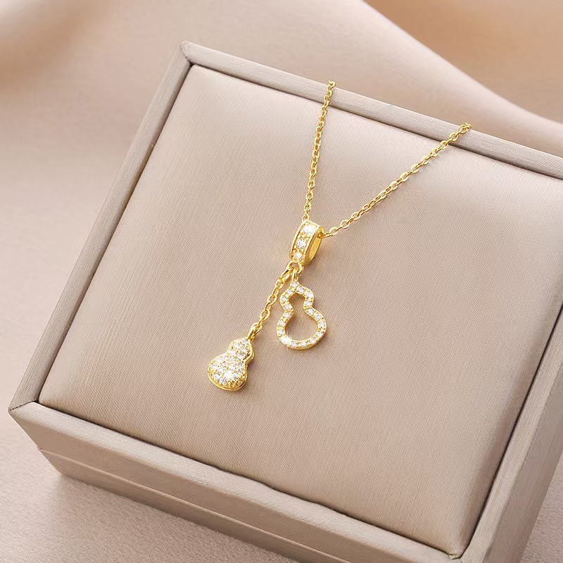 titanium steel no fading necklace 18k copper plated gold tassel gourd special-interest design elegant smart simple clavicle chain details Picture