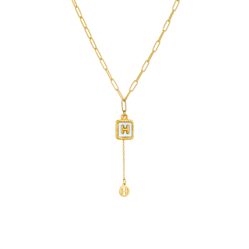 non-fading temperament entry lux gold-plated exquisite titanium steel necklace women's all-match fashion trending trendy clavicle chain manufacturer Item Picture