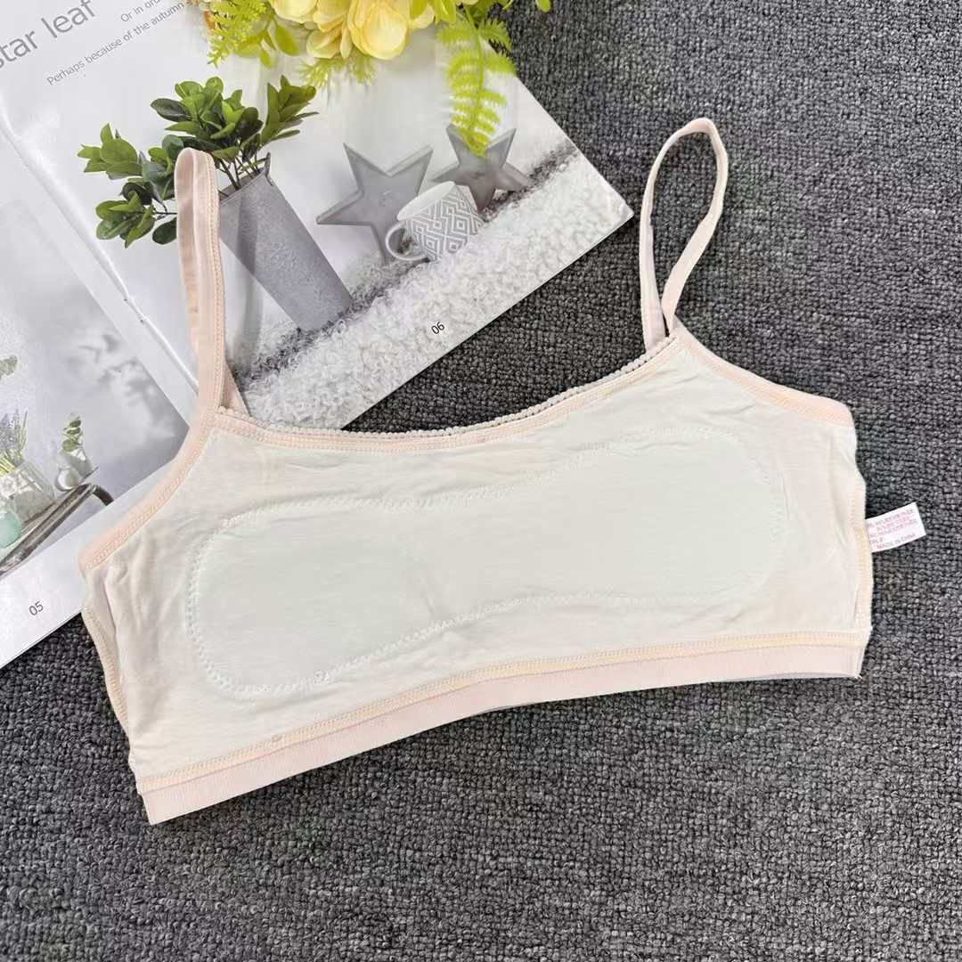 Inventory girls' underwear for export to Southeast Asia: Girls' halter underwear without steel rings, girls' beautiful backs, and anti-exposure sports underwear for high school students in the growth period Item Picture