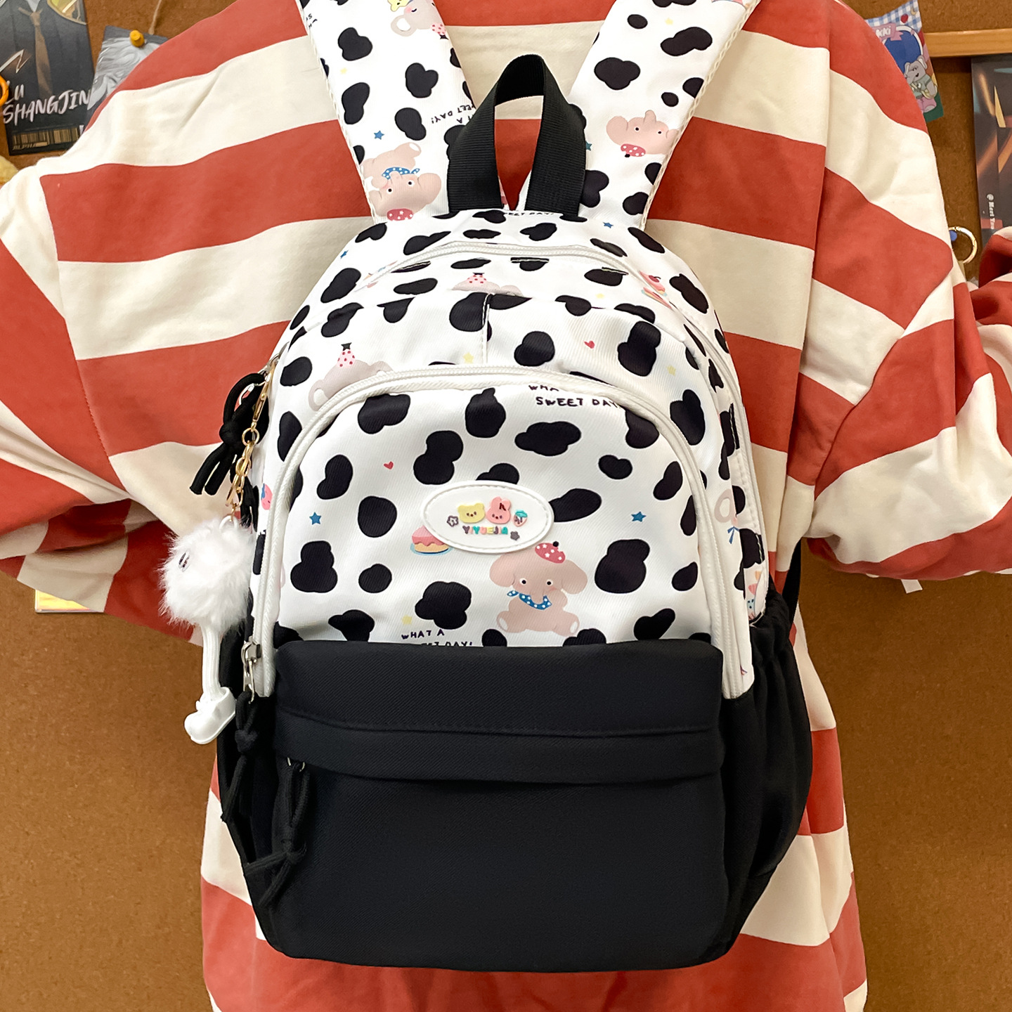 New Japanese-style junior high school backpack for high school students, cartoonish and cute school style, large capacity for classes Application Scenario