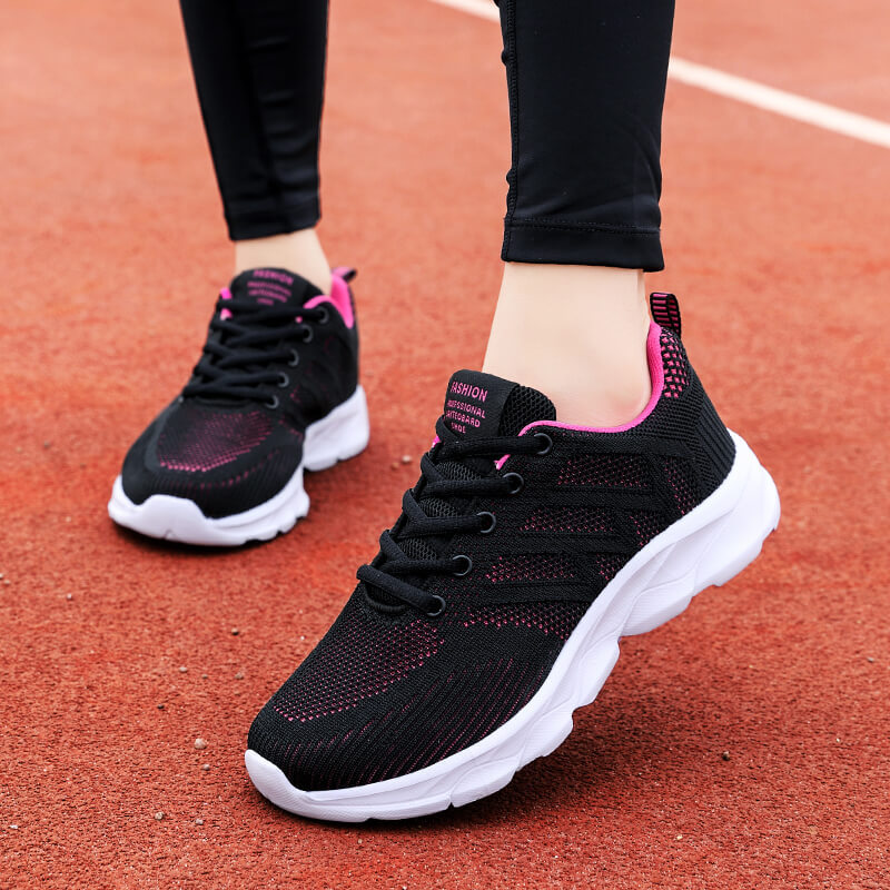 2024 spring and summer women's shoes mesh breathable sneakers women's walking leisure tourist shoes lightweight flyknit student running shoes full figure
