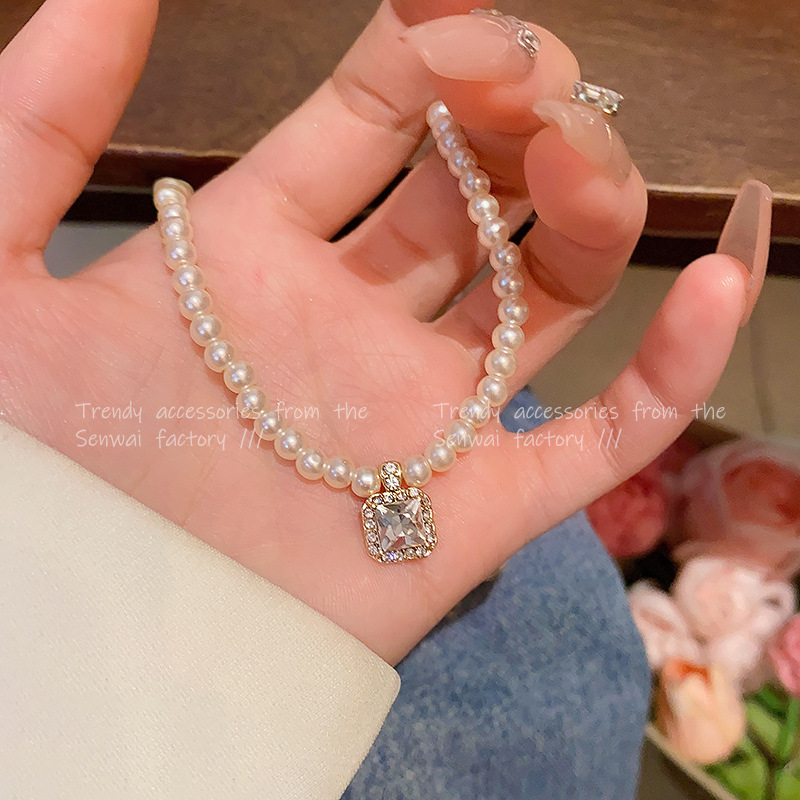 high-grade rhinestone square sugar pearl necklace for women light luxury minority elegant beaded clavicle chain internet celebrity same style ornament details Picture