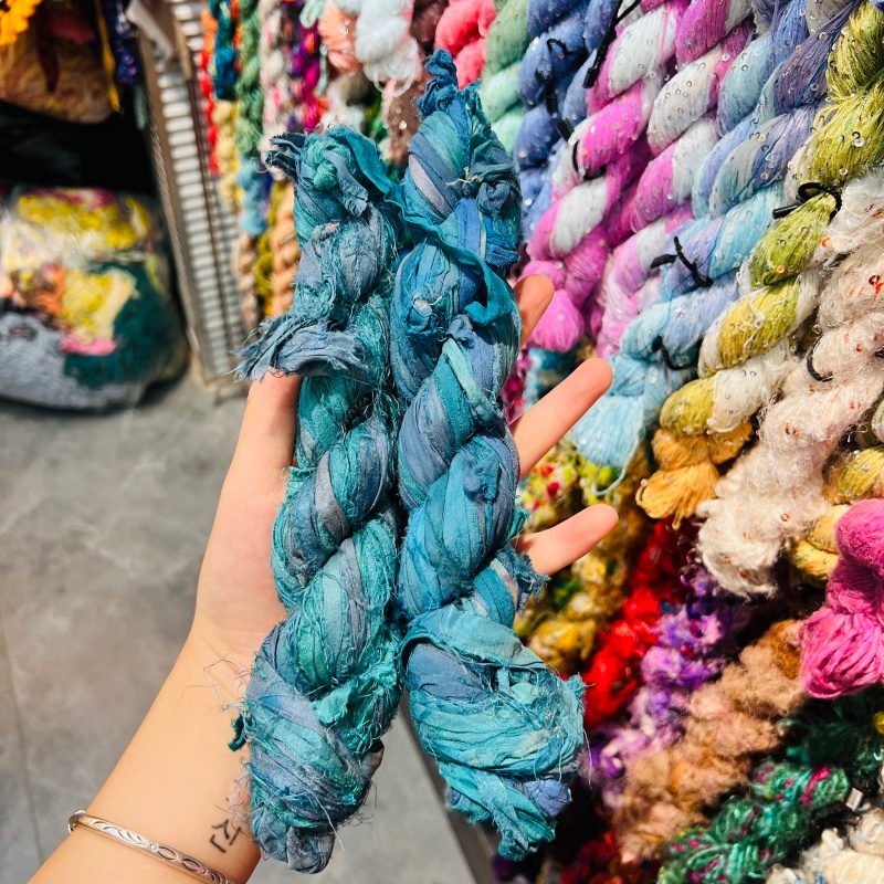 DIY imported new silk yarn, purely handcrafted. DIY accessories, accessories, decorative bags, necklaces, bracelets, circumference 3 details Picture