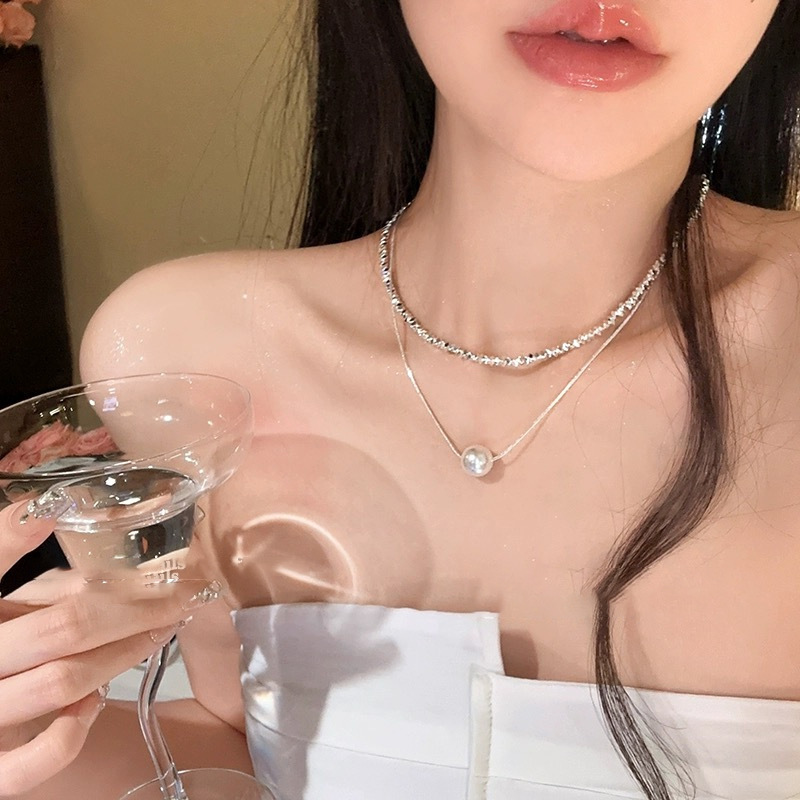 women's silver pearl double-layer necklace summer high-end design versatile clavicle chain 2024 new popular ornament Application Scenario