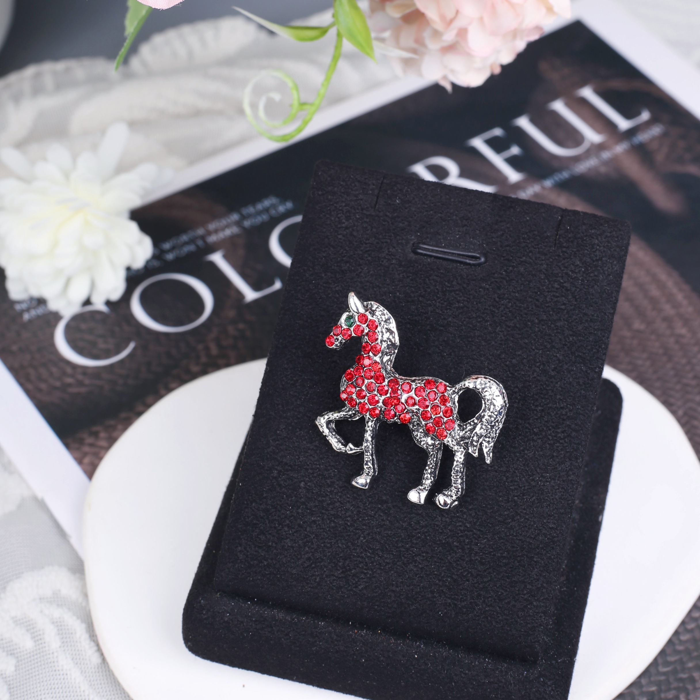 胸针/布艺胸针/旋转雪花胸针/徽章/毛主席头像徽章细节图