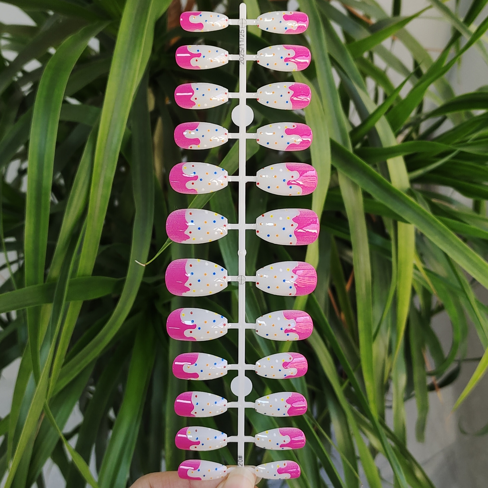 24 PCS PRESS ON NAIL TIPS COFFIN SHAPE PRINTING CRAFT WITH DOT DESIGN full figure