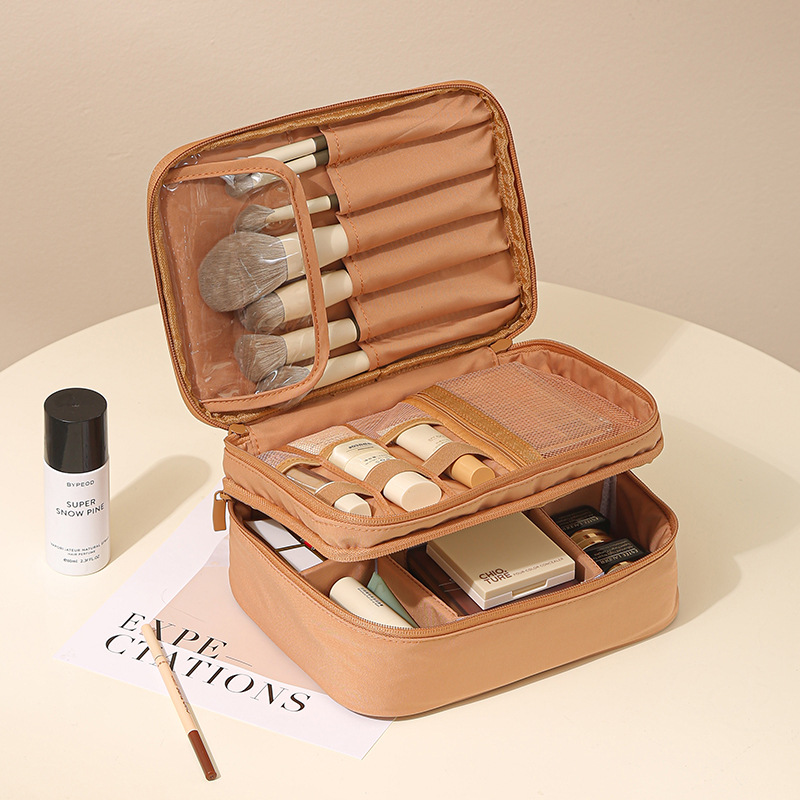 new cross-border wash beauty tool storage bag portable oxford cloth with partition fashion out portable cosmetic bag Application Scenario