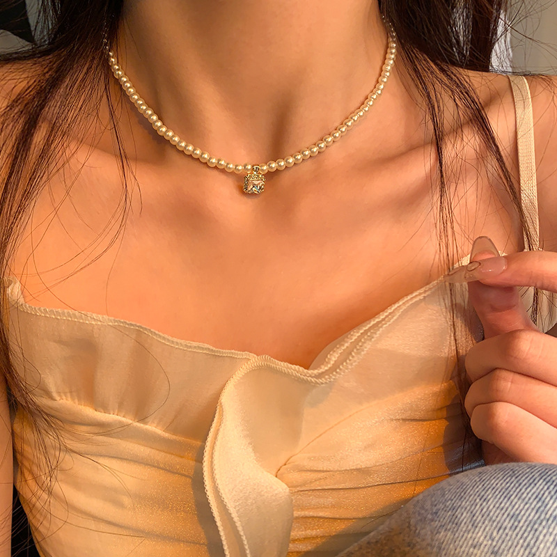 high-grade rhinestone square sugar pearl necklace for women light luxury minority elegant beaded clavicle chain internet celebrity same style ornament Specification drawing