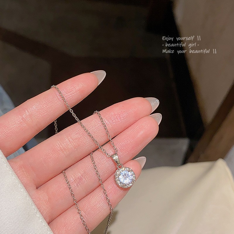 简约锆石钛钢真金电镀项链女轻奢小众百搭气质锁骨链网红同款颈链