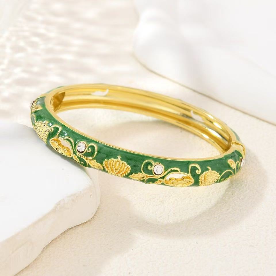 Retro enamel bracelets, colorful oil-dripping crowns, foreign trade accessories, popular scenic spots