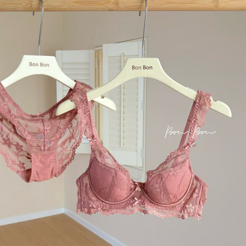 girl's private french lace underwear women's breasts contracting push up and anti-sagging soft steel ring bra set full figure