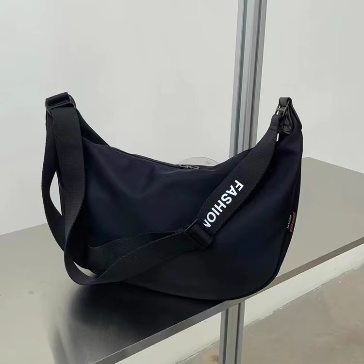 minority simple crossbody dumpling bag women's new casual sports oxford cloth shoulder bag large capacity women bags full figure