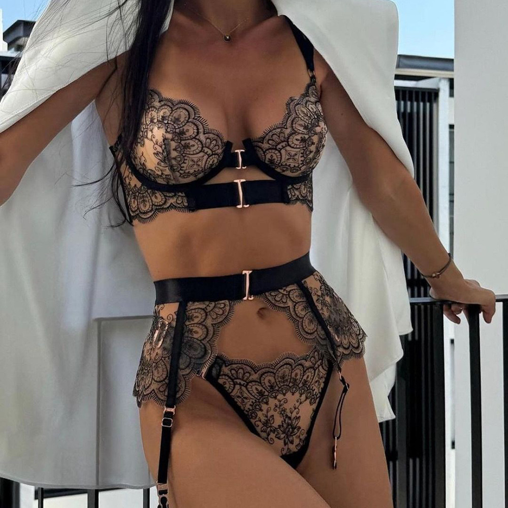 new machine embroidery metal buckle strap sexy lingerie set women's sexy see-through body shaping front buckle five-piece set details Picture