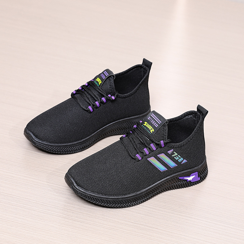black shoes fall new women's clothes 2025 casual sneakers casual all-matching breathable mom shoes women's shoes wholesale Item Picture