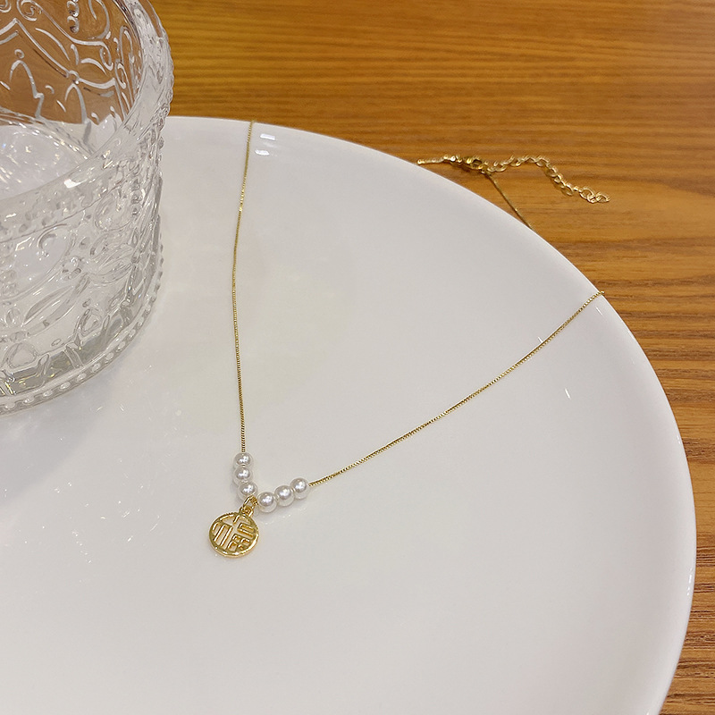 2024 new fu character pearl necklace female light luxury minority design sense advanced clavicle chain all-match super hot necklace details Picture