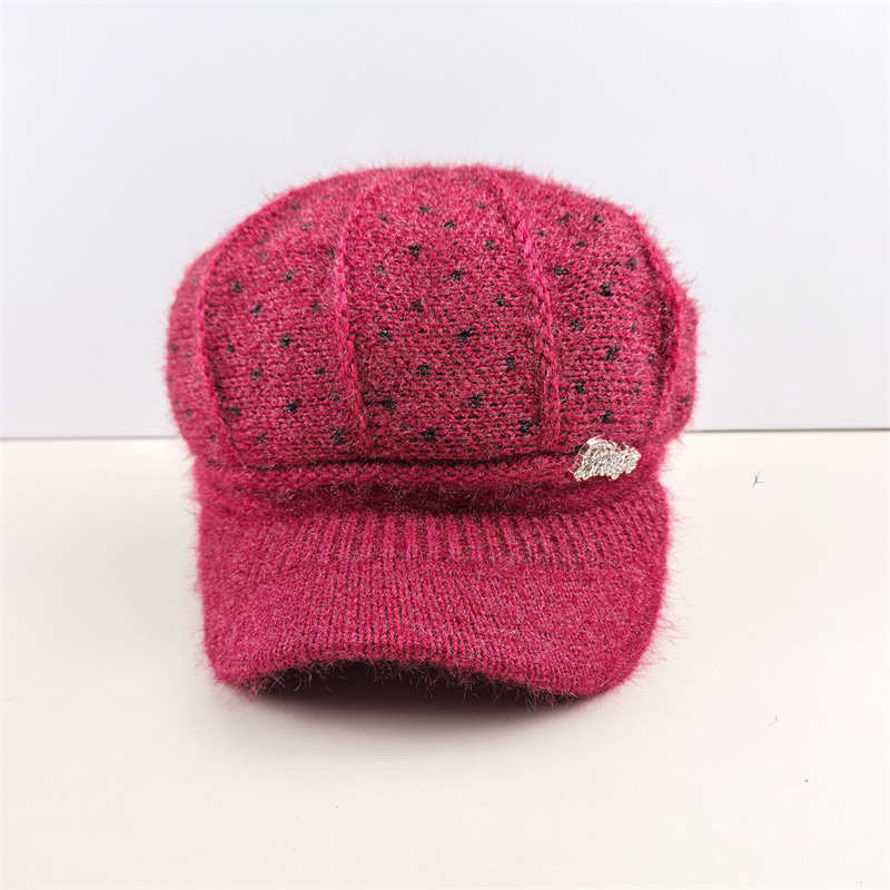 middle-aged and elderly grandma mom style hat fleece lined padded warm keeping knitted hat winter new women's small edge knitted hat Application Scenario